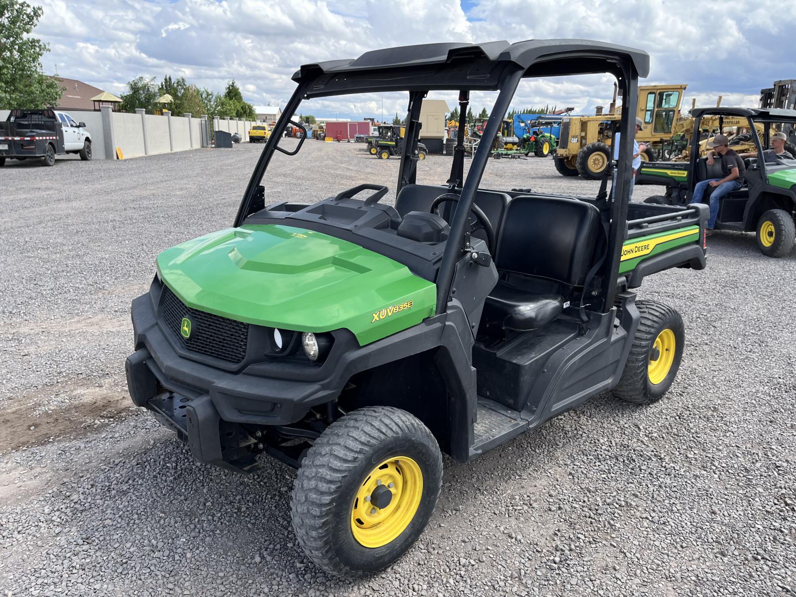 ./imagenes/INVOICE/2019/18252/JOHN DEERE XUV835E (13).JPG
